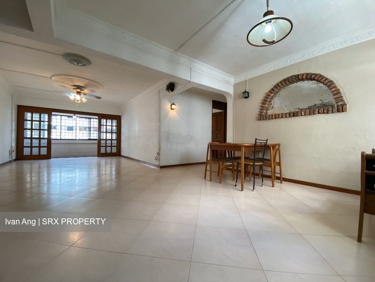 Yishun Street 21 thumbnail photo